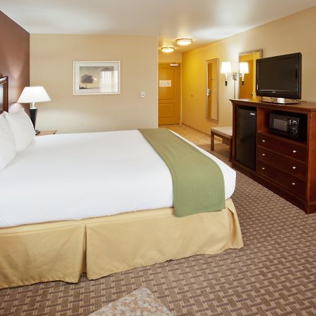 Holiday Inn Express Hotel & Suites Willows By Ihg Pokój zdjęcie