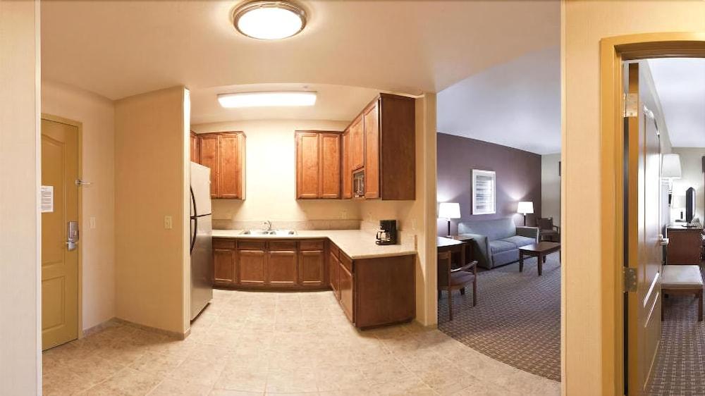 Holiday Inn Express Hotel & Suites Willows By Ihg Zewnętrze zdjęcie