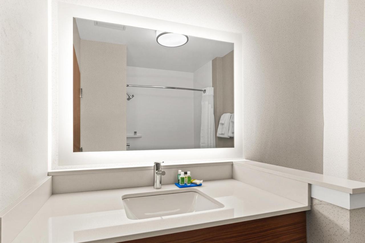 Holiday Inn Express Hotel & Suites Willows By Ihg Zewnętrze zdjęcie